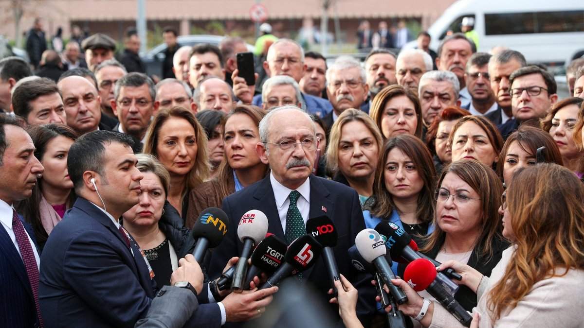 6 yaşında istismara uğrayan çocuk için Adalet Bakanlığı'na yürüdü: Ne demek yahu iki yıldır meseleyi biliyoruz