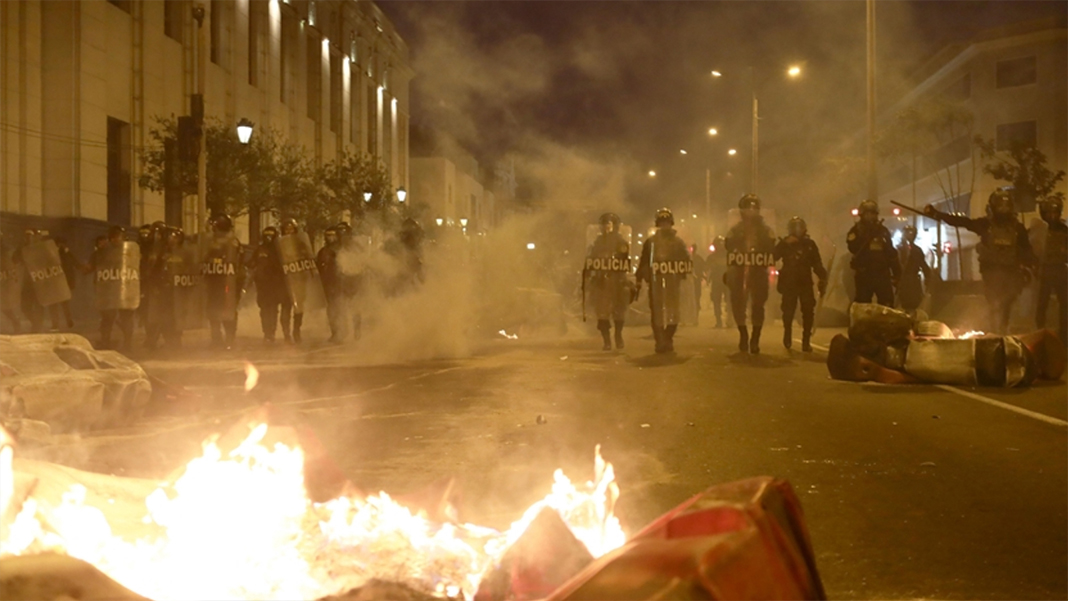 Peru’da hükümet protestolara dayanamadı: Bakanlar istifa ediyor