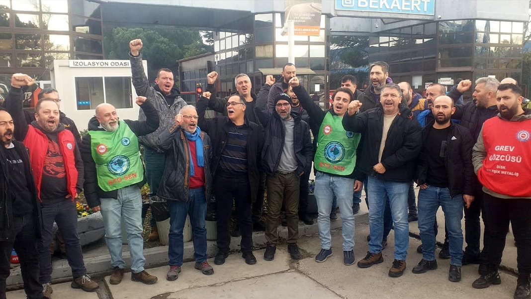 Bekaert işçileri, yasağa rağmen grevlerini sürdürüyor:  Sadaka değil toplu sözleşme istiyoruz