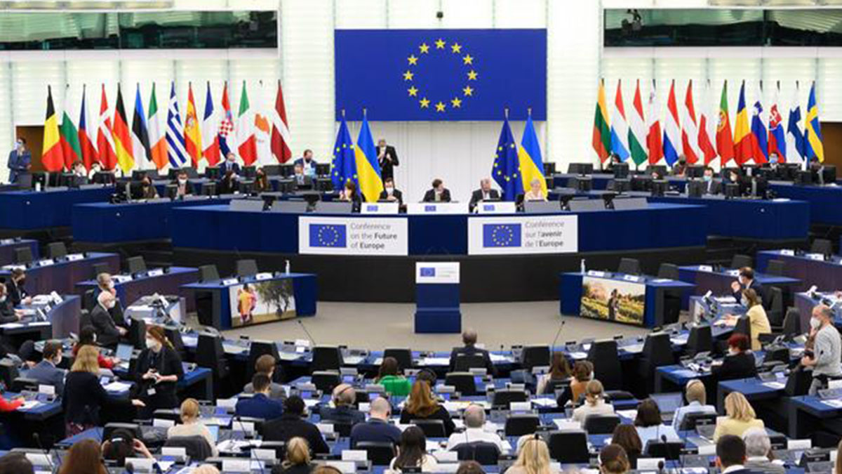 1987'de AB'ye başvuran Türkiye bekleye dursun, 2008'de kurulan ülke AB üyesi oluyor