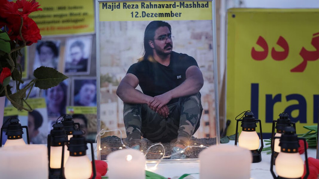İran'da idam edilen 23 yaşındaki gencin son dileği gündem oldu