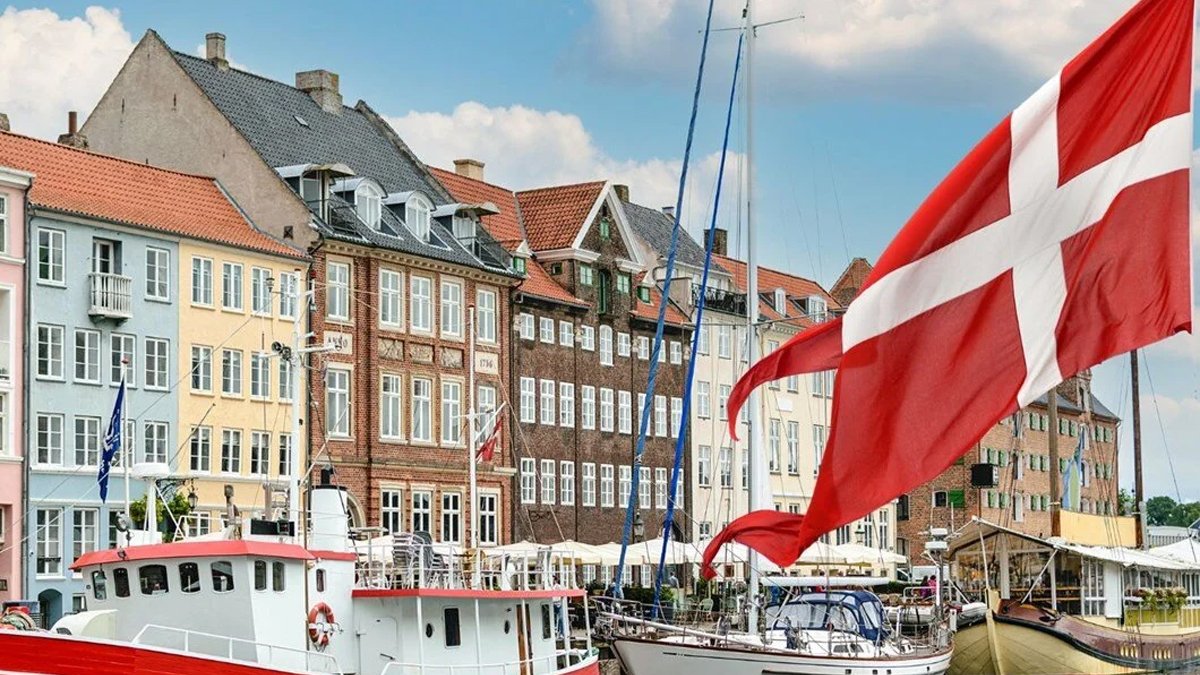 Rusya-Ukrayna savaşı Danimarka'nın resmi tatilini iptal ettirecek