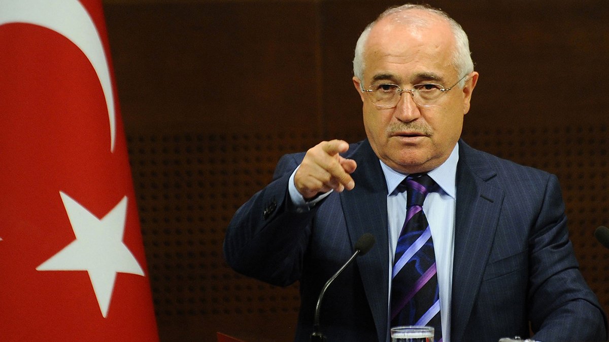 Cemil Çiçek'ten İmamoğlu değerlendirmesi: Kararın inandırıcı olduğuna inanmıyorum