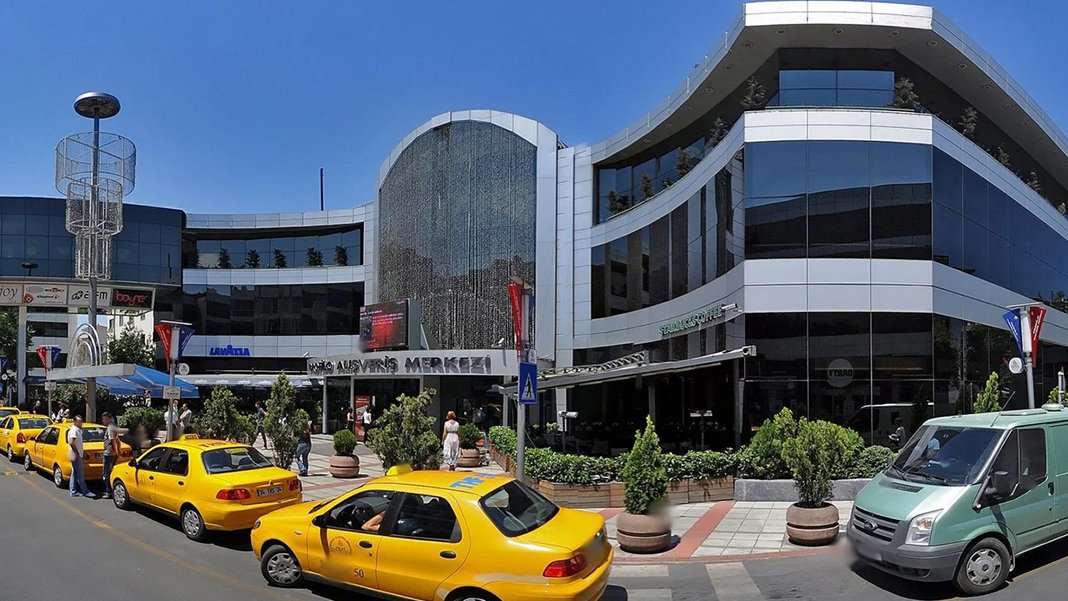 Türkiye'nin ünlü AVM'si satıldı: Artık konut olacak
