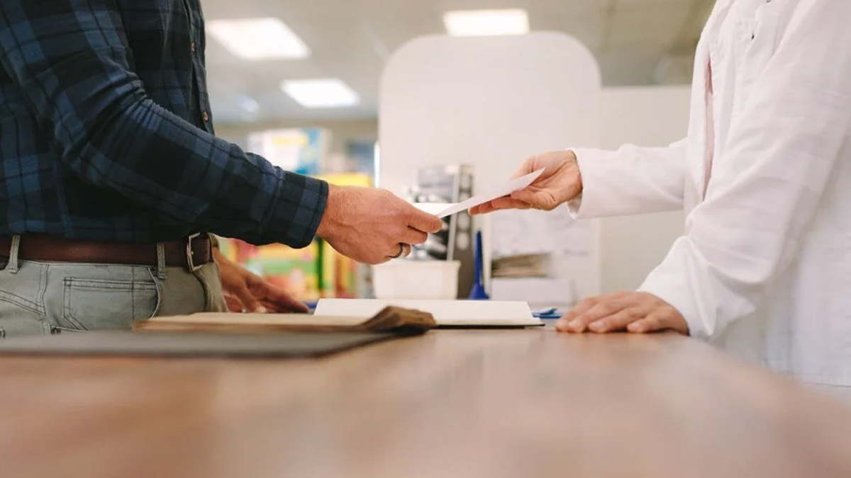 İlaç yazdıracaklar dikkat! Sağlık raporlarının süresi uzatıldı