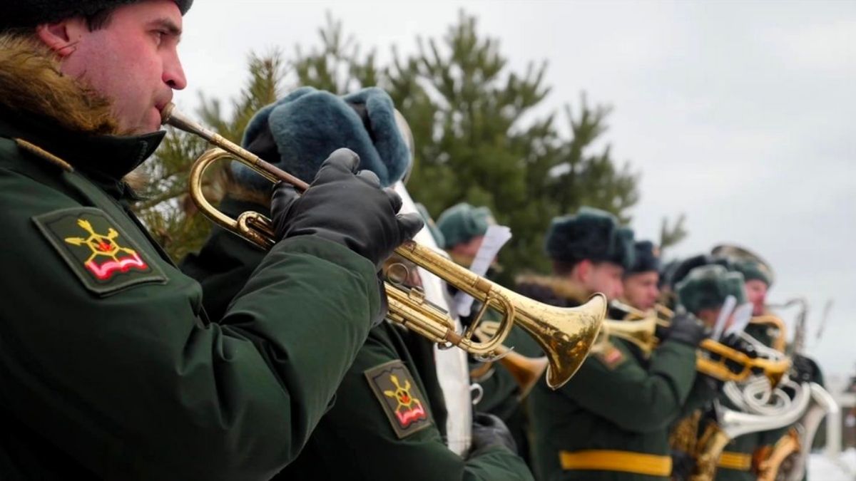 Putin’in Ukrayna’ya karşı ‘son kozu’: Müzisyenler cepheye gidiyor