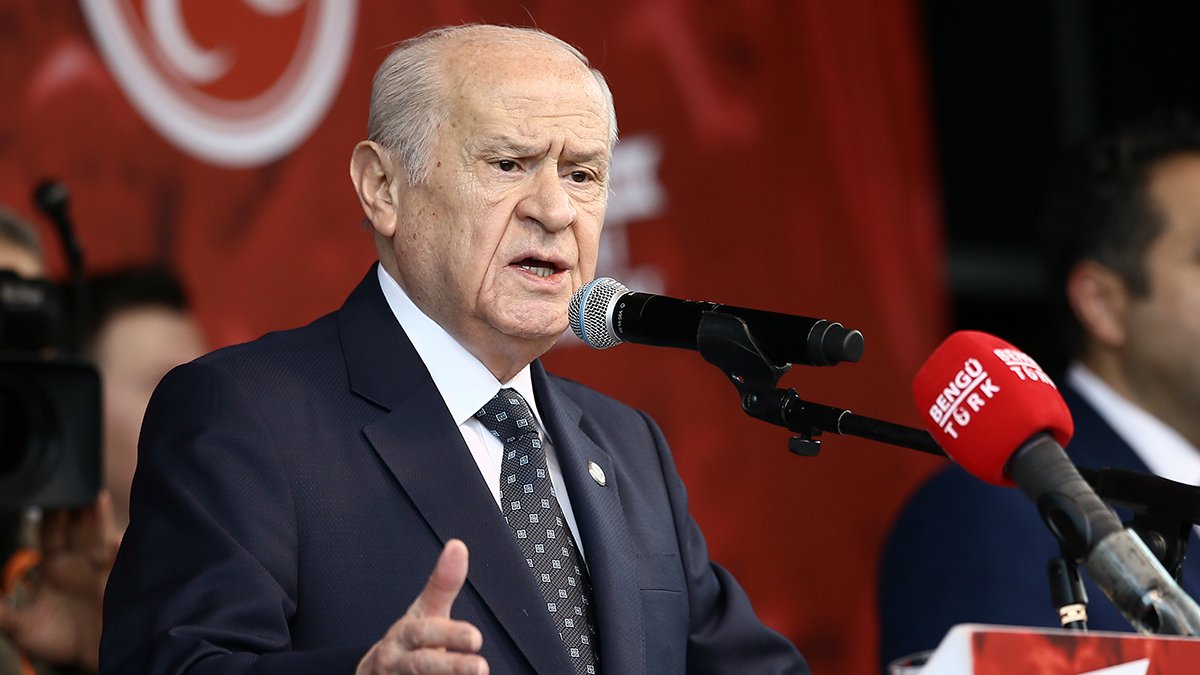 Bahçeli'den Kılıçdaroğlu'na 'altılı masayı dağıt' çağrısı: Saraçhane kumpası tutmaz