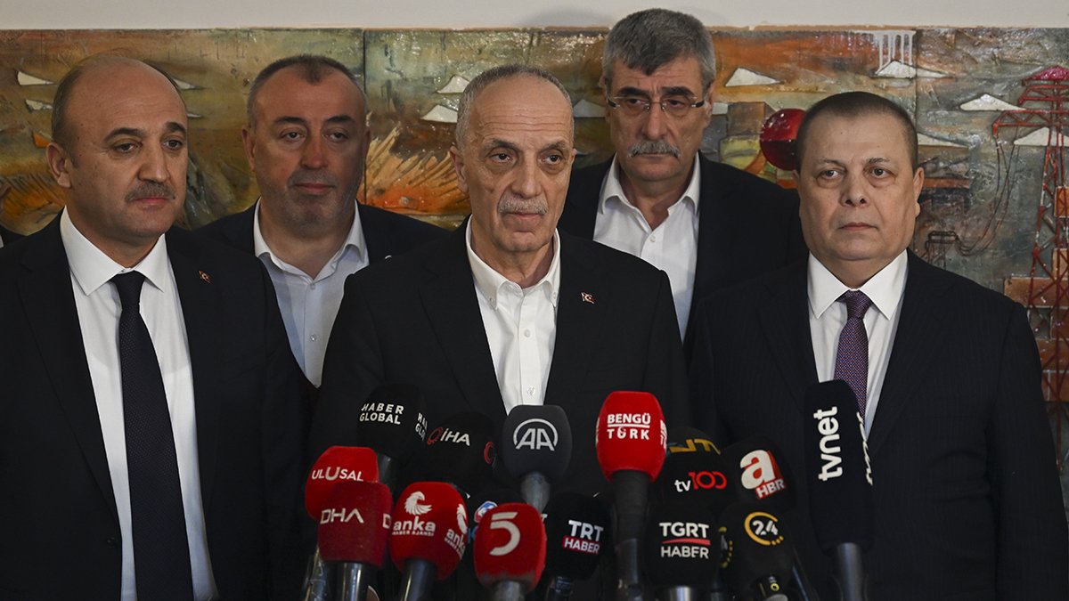 TÜRK-İŞ resmi asgari ücret teklifini açıkladı