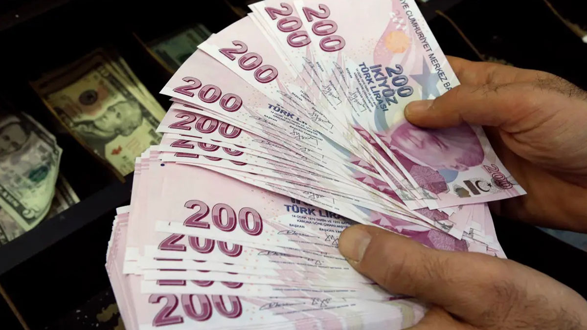 TÜRK-İŞ'in asgari ücret teklifi 9 bin TL kabul edilir mi? Alım gücü artmadığı sürece zammın anlamı yok