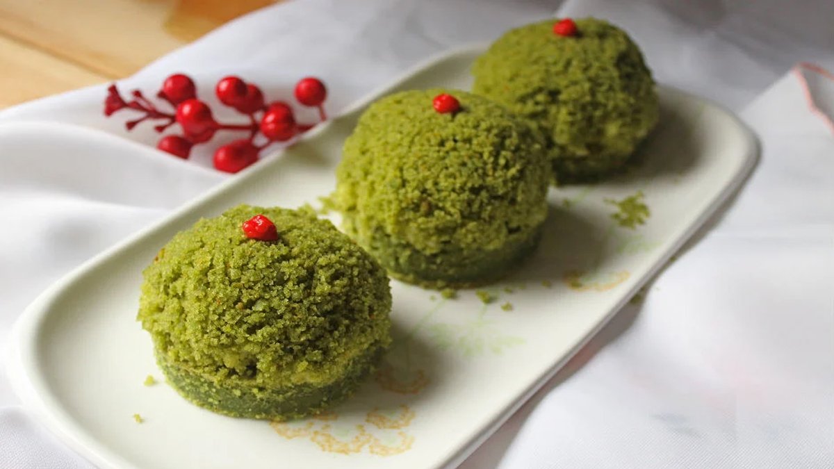 Bu pastayı görenler fıstıklı sanıyor! Yerken bitmesini istemeyeceğiniz ıspanaklı köstebek pastası ile kendinizi şımartın!