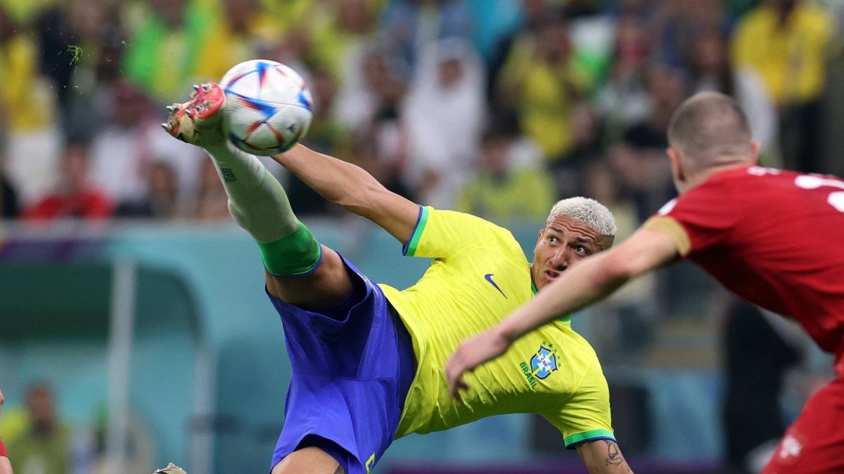 Taraftarlar Dünya Kupası'nın en güzel golünü seçti: Richarlison'un röveşatası zirvede