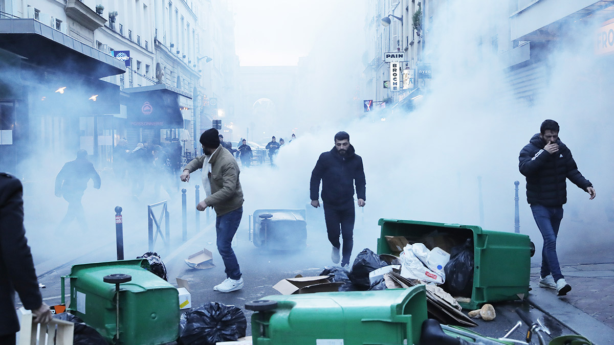 Paris'te ölü ve yaralılar var: Ahmet Kaya Kültür Merkezi'ne silahlı saldırı