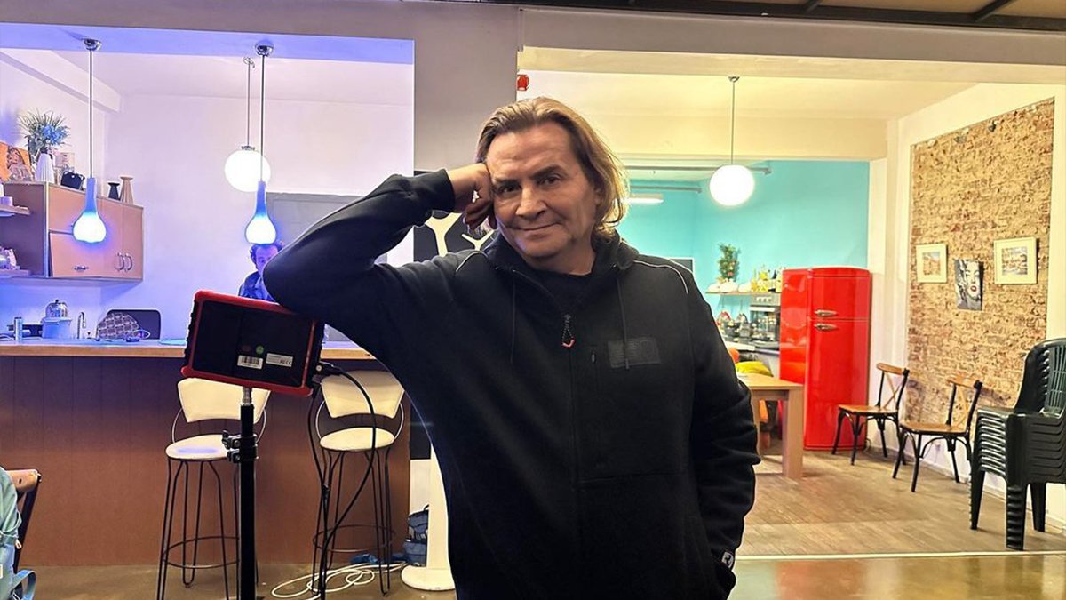 Armağan Çağlayan sevenlerini üzdü: YouTube programına veda etti