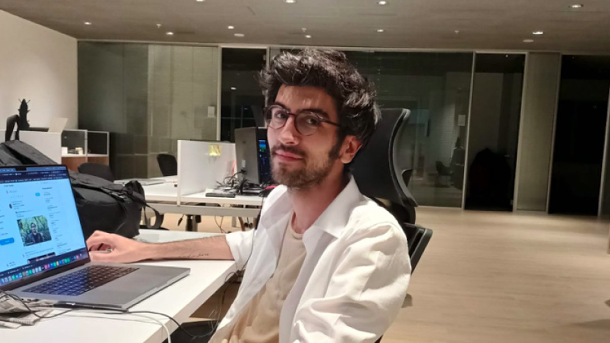 Halk Tv YouTube koordinatörü Uğur Yanıkel 27 yaşında hayatını kaybetti