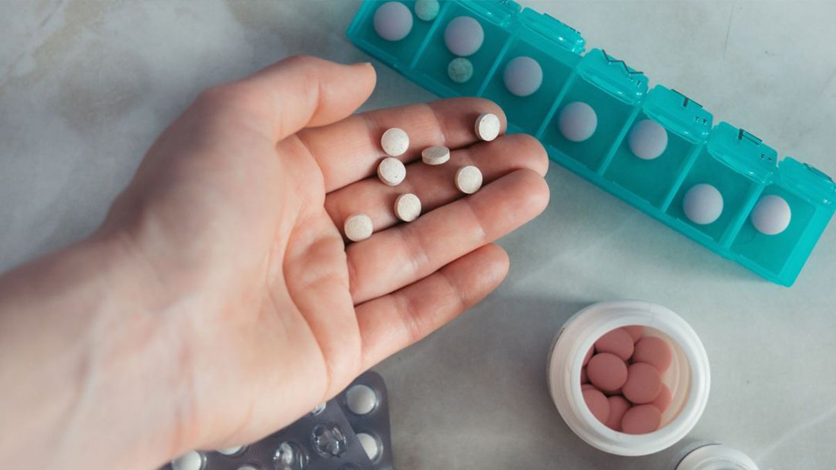 Eczacılar ve hastalar isyanda! Kriz derinleşiyor: Çocuk antibiyotiği de bulunamayan ilaçlar arasında