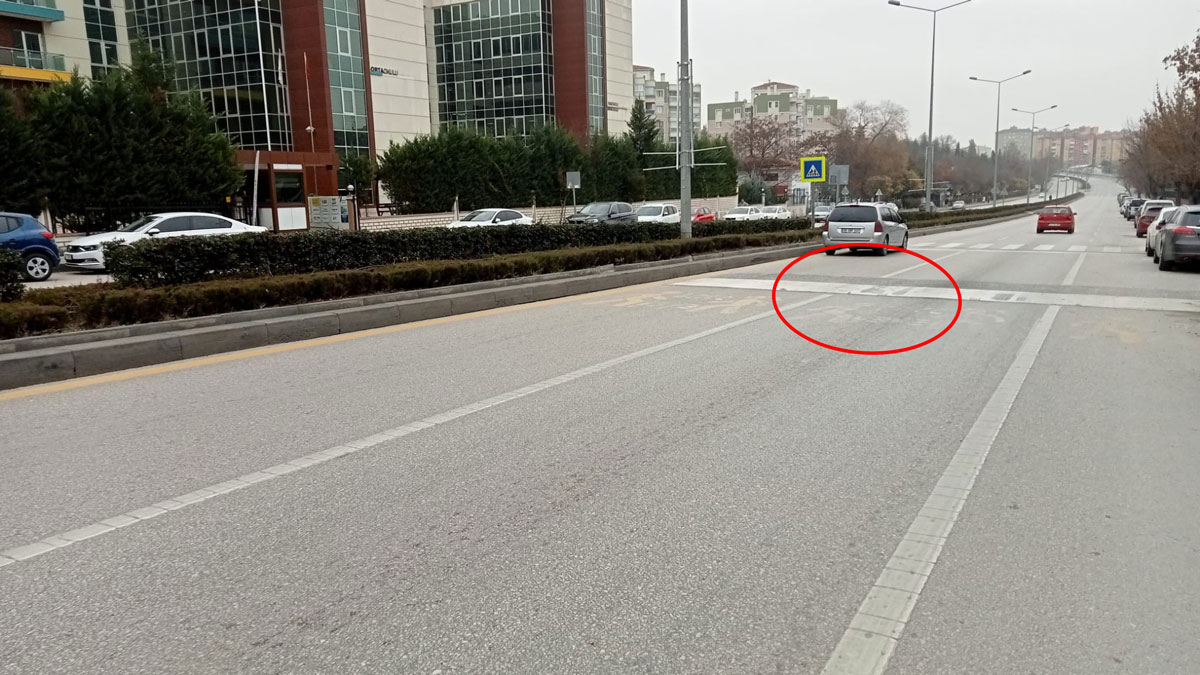 Ankara'da okulun önüne yapılan kasis sürücülerin kabusu oldu!