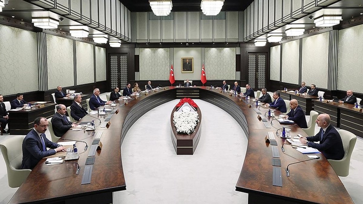 Yılın son Bakanlar Toplantısı yarın: Masada EYT ve Karadeniz gazı var