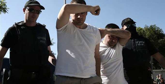 Son dakika! Yunanistan'a kaçan 8 darbeci asker savcı karşısına çıkarıldı
