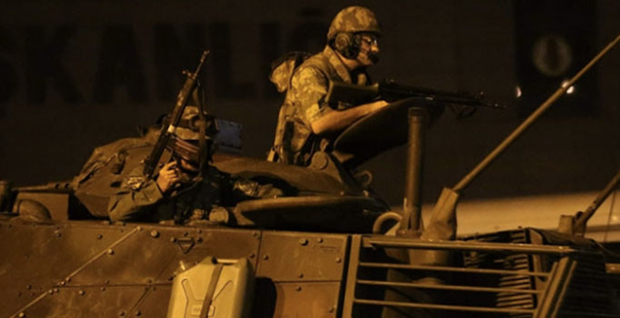 SON DAKİKA Camilerde sela okunuyor, halk sokağa çıkmaya çağrılıyor - Son dakika haberleri