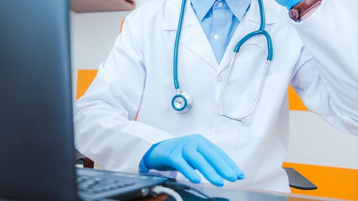 12 yıl boyunca çalışmış! Bir sahte sağlıkçı daha