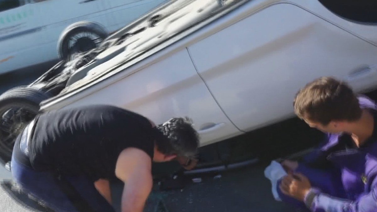 Ters dönüp metrelerce sürüklendiler ama sakinlikleri 'pes' dedirtti