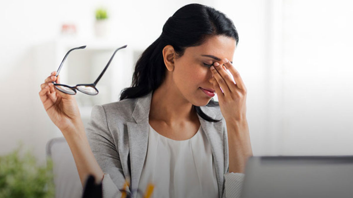 Uzmanından ofis çalışanlarına uyarı: Kör olmadan önleminizi alın!