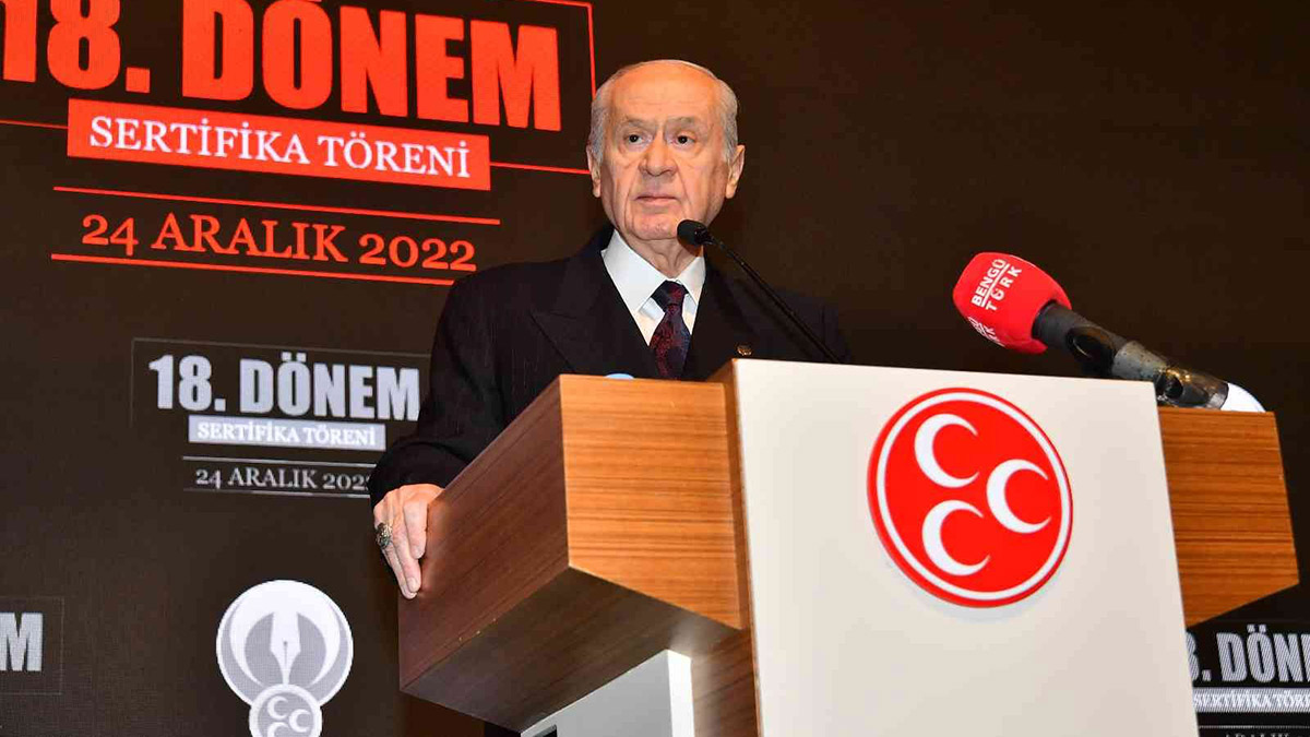 Bahçeli'nin yedi yıl önceki paylaşımı sosyal medyada gündem oldu: Madem doğal gaz keşfine yalan diyorlar...