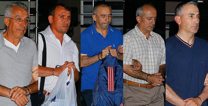 İzmir’de Tümgeneraller Hakbilen ve Sevil ile tuğgeneraller Yıldız, Çamur ve Başol tutuklandı