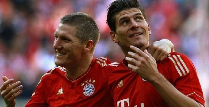 Mario Gomez, Bastian Schweinsteiger'le beraber Beşiktaş'a geliyor!