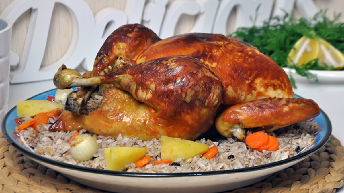 Misafirleriniz bir değil 10 tane yiyecek! Yılbaşında tavuğu bu tarifle yapın misafirleriniz parmaklarını yesin...