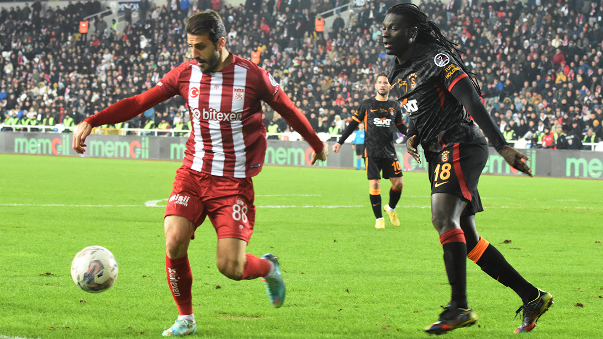 Cimbom Sivas’ta zirveyi korudu: Sivasspor:1-Galatasaray:2
