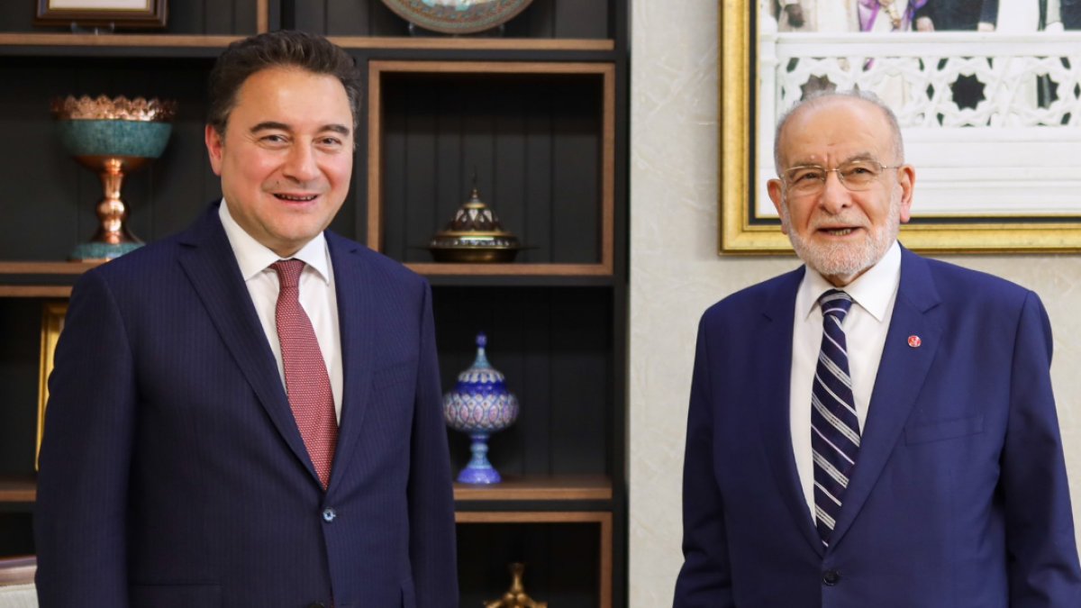 Babacan’dan Karamollaoğlu’na geçmiş olsun ziyareti