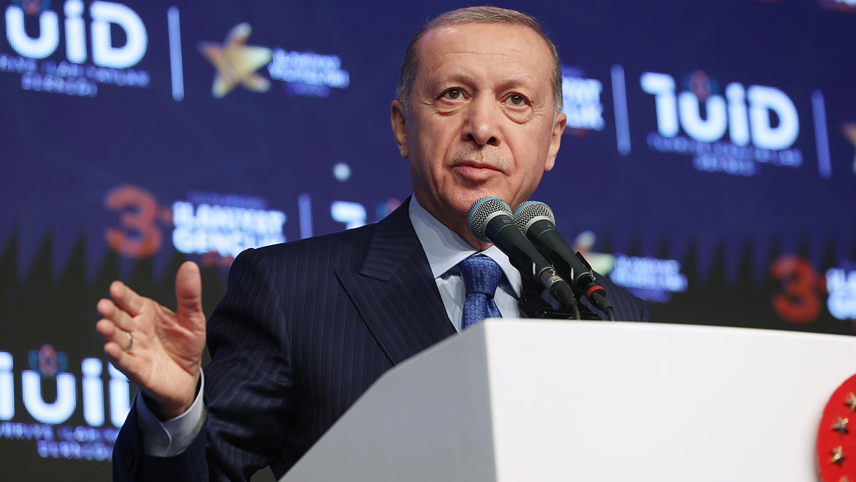 Erdoğan'dan Kılıçdaroğlu'na başörtüsü teklifi çağrısı: Samimiysen gel anayasa değişikliği yapalım