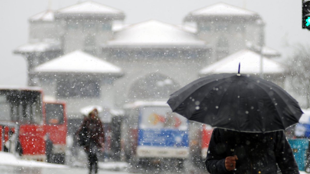 Yeni yıla saatler kala Meteoroloji duyurdu: Böylesi ilk kez oluyor