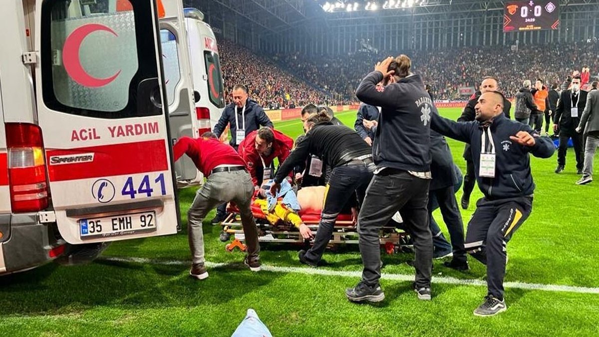 Olaylı İzmir derbisi sonrası flaş karar: Süresiz kapatıldı