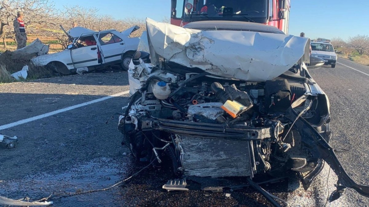 Düğün yolunda feci kaza: Olay yerine giden muhabir kahroldu