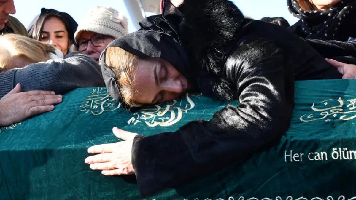 Tuğba Özay’ın acı günü