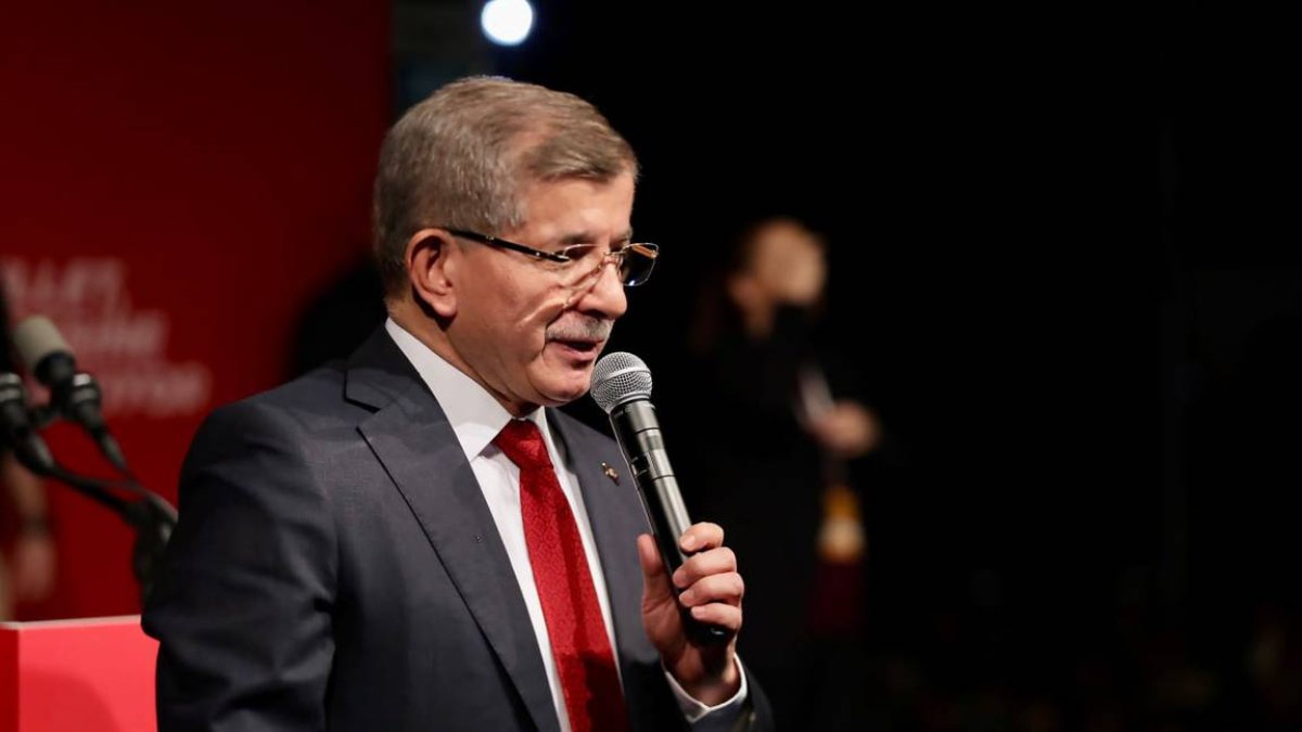 Davutoğlu Sinan Ateş suikastı için Erdoğan'a seslendi: Niye talimat vermiyorsun?