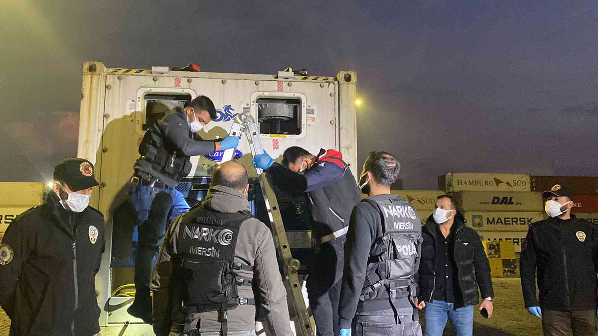 Mersin Limanı’ndaki konteynerden 45 kilo kokain çıktı
