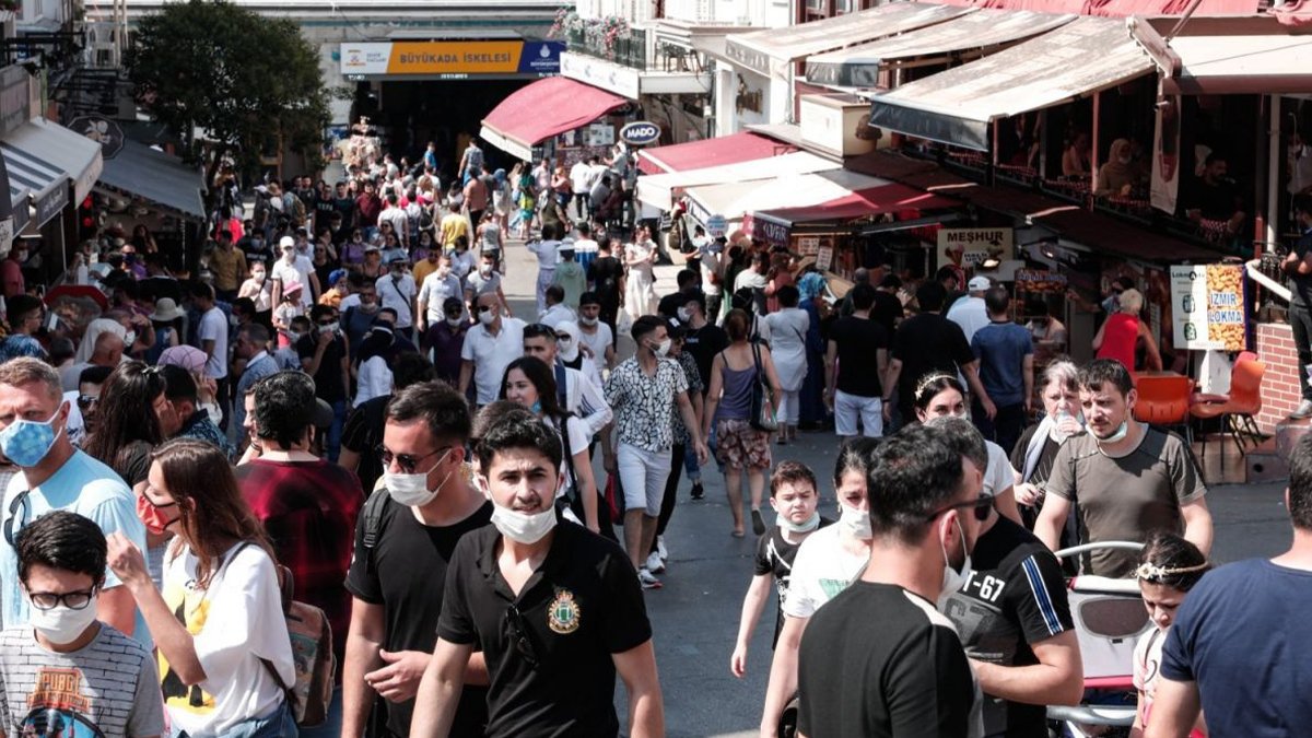 Kovid-19'un korkutan versiyonu için yeni uyarı: 'Hızlı şekilde yaygınlaşacak, kapalı ortamda durmayın'