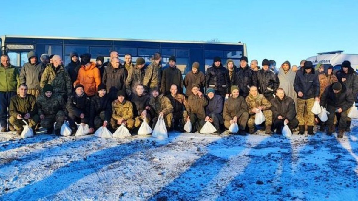 Rusya ve Ukrayna arasında esir takası: 100 asker serbest