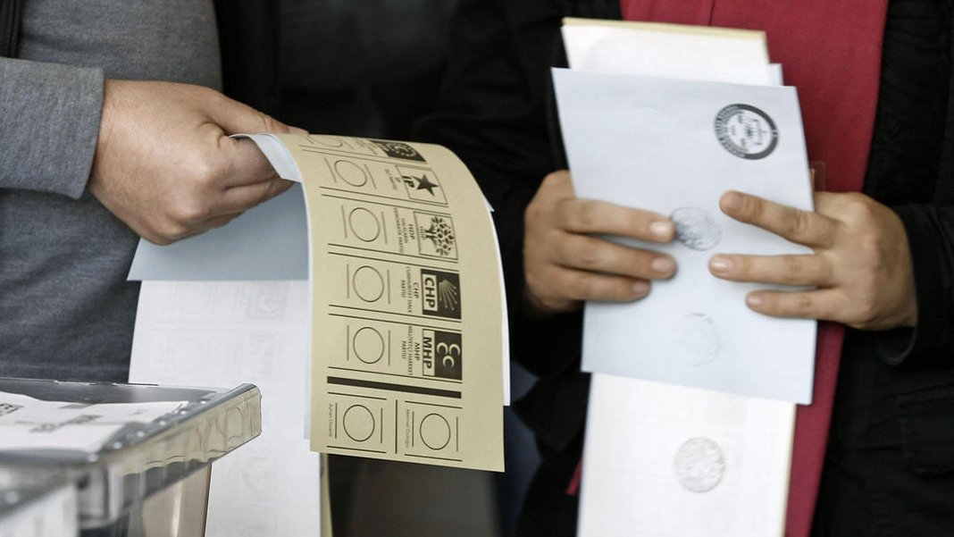 AK Parti'den erken seçim için bir açıklama daha