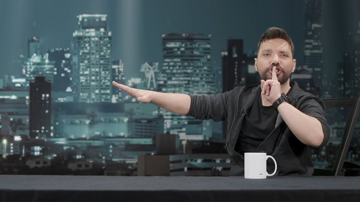 Oğuzhan Uğur'a salon ambargosu: 'Bu program beni zorla solcu yapacak'