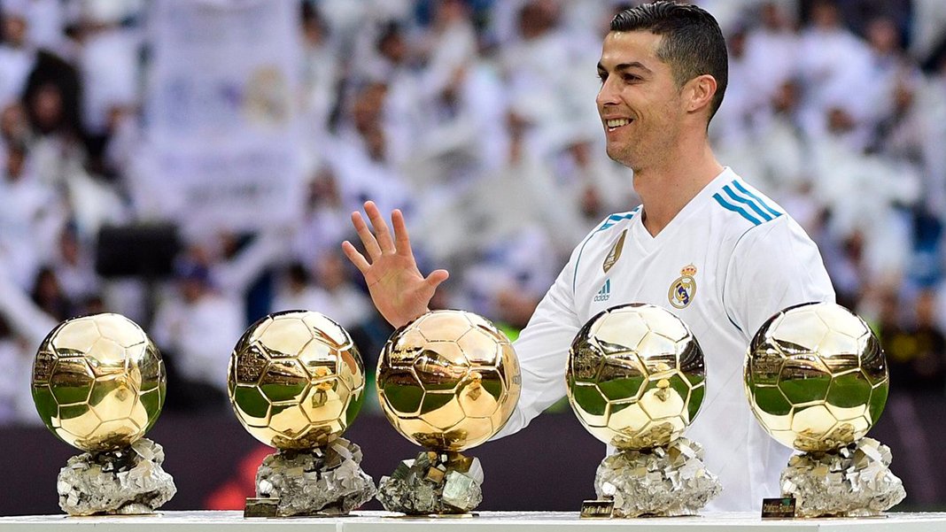 Ronaldo, 5 Ballon d'Or'undan birini sattı