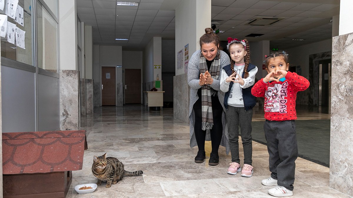 Onların yüzlerindeki mutluluk her şeyden önemli