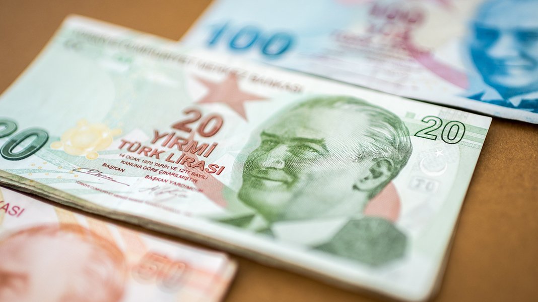 EYT'liler hala bu sorunun cevabını bekliyor: Meclis'e ne zaman gelecek?