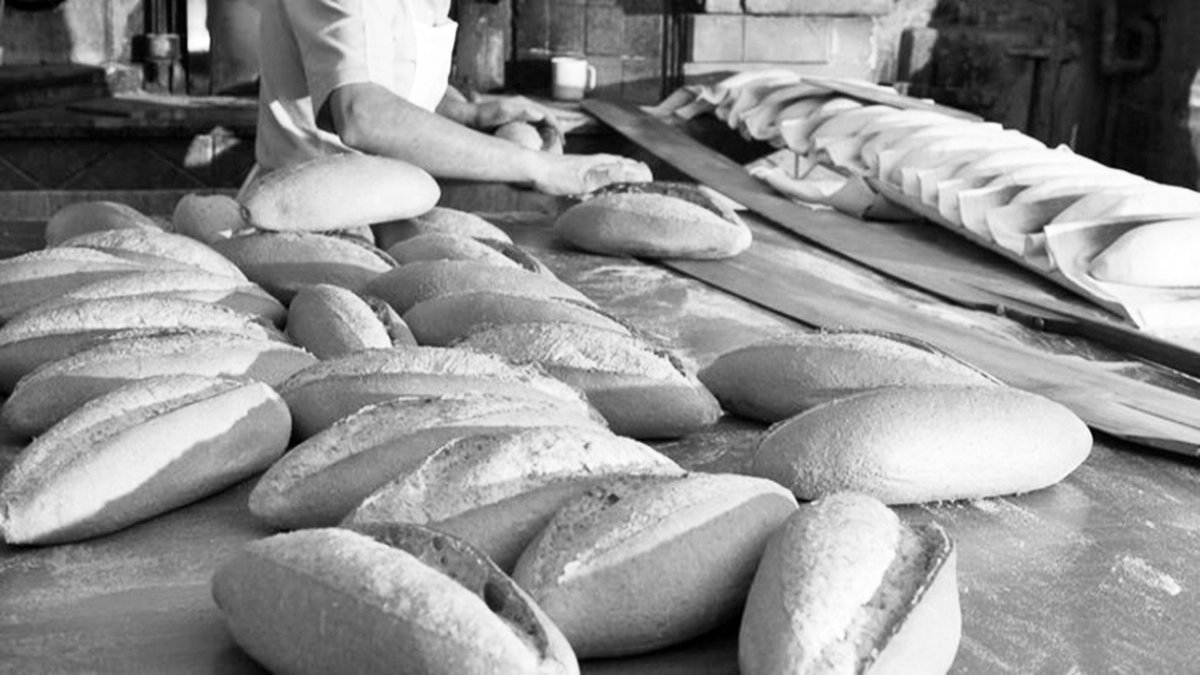 Ekmekte gramaj düştü fiyat arttı