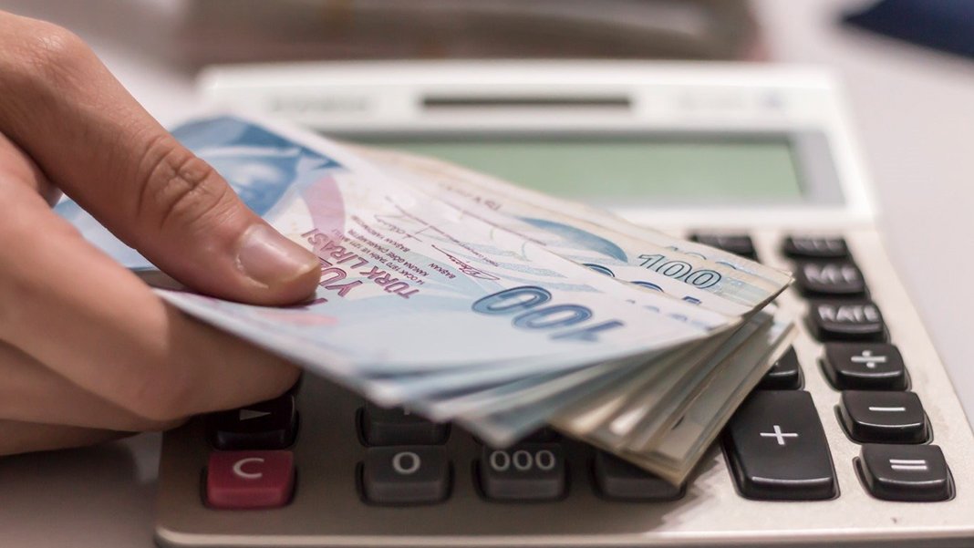 Bakan Bilgin tarih verdi: EYT'liler ilk maaşlarını ne zaman alacak?