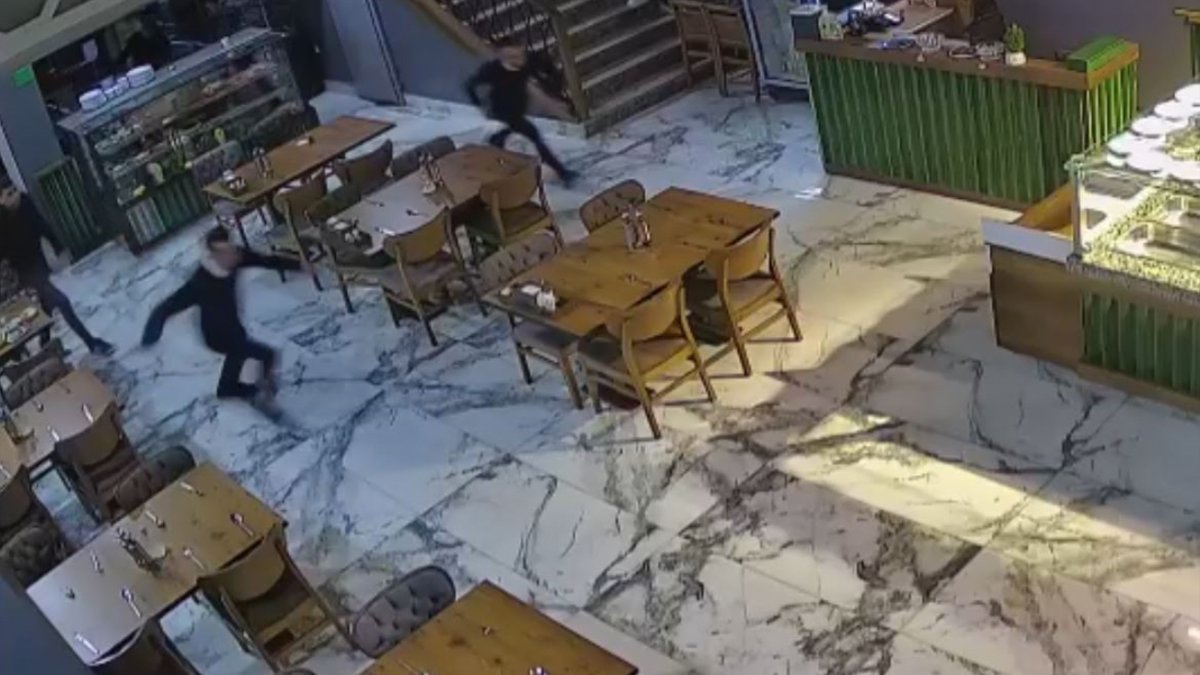 Elazığ'da 4,9 büyüklüğünde deprem: Vatandaşlar sokağa döküldü | Son depremler