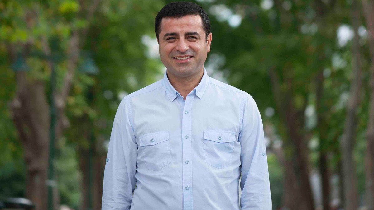 Demirtaş'tan miting paylaşımı: Ben  yola çıktım geliyorum...